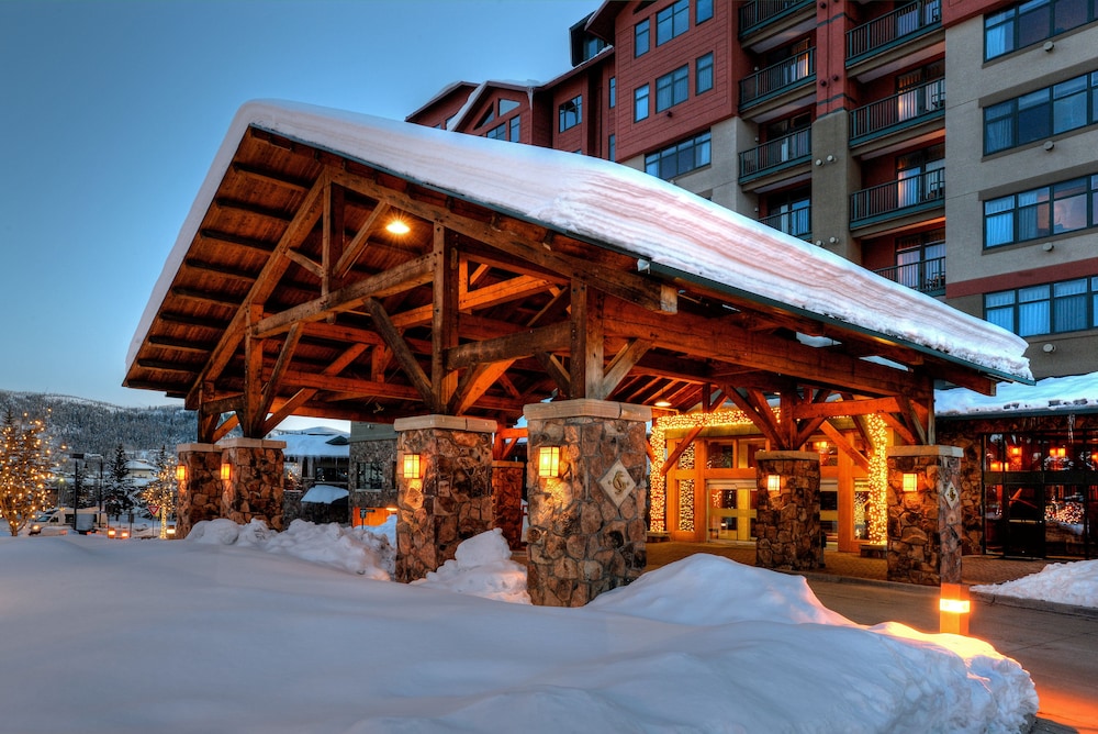 Steamboat ski packages